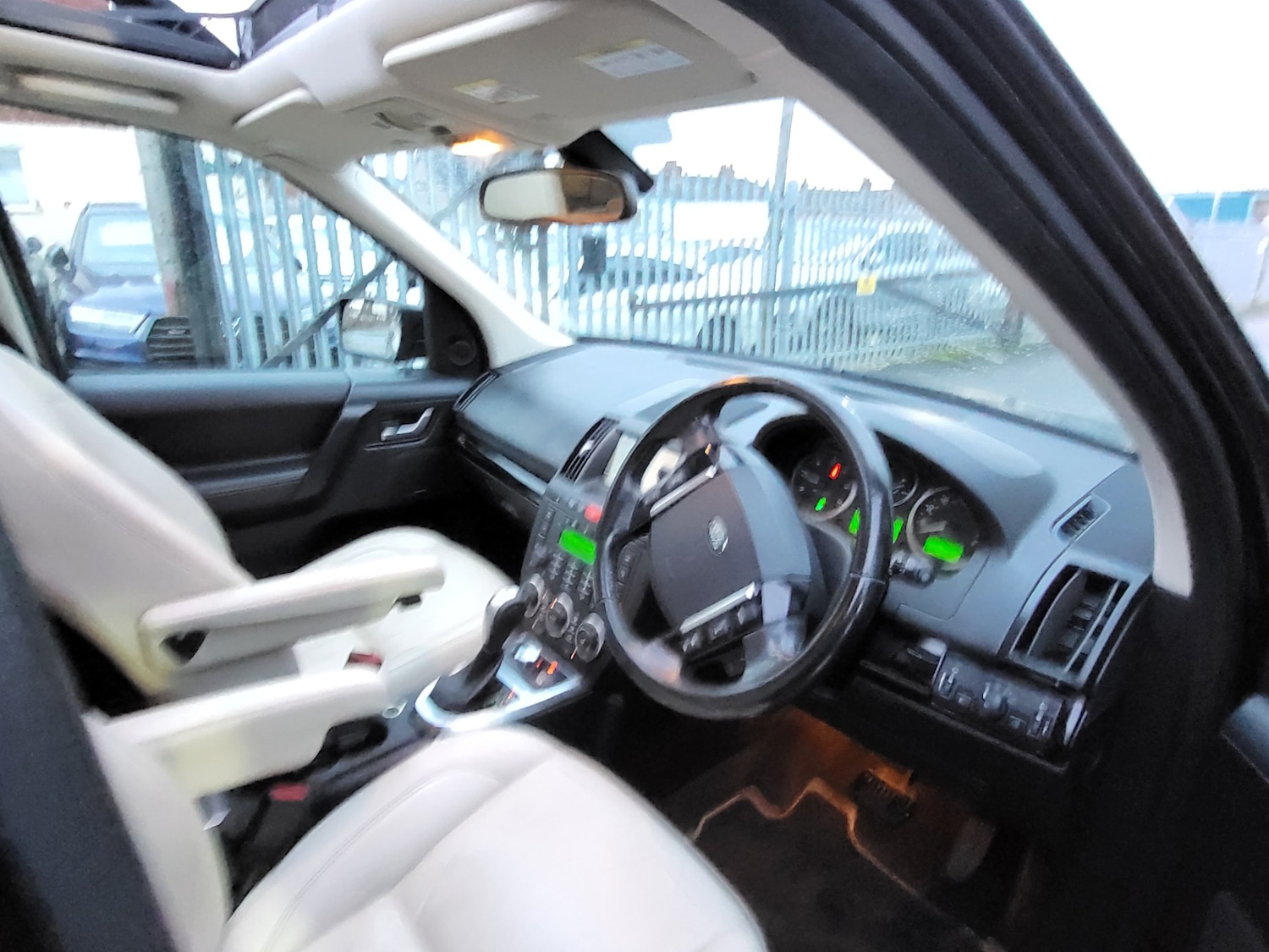 Used Land Rover Freelander 2012 for sale - 76879022: Photo 7