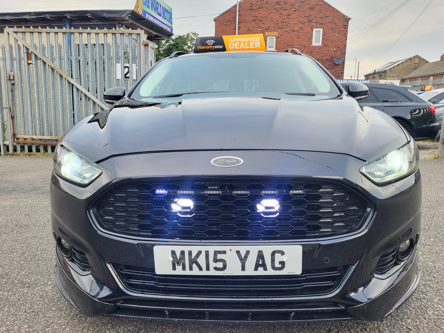 Used Ford Mondeo 2015 for sale - 76232197: Photo 14