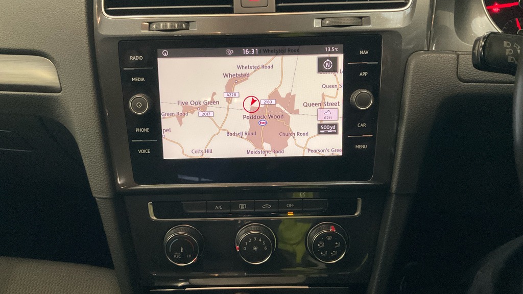 Used Volkswagen Golf 2019 for sale - 76682997: Photo 3