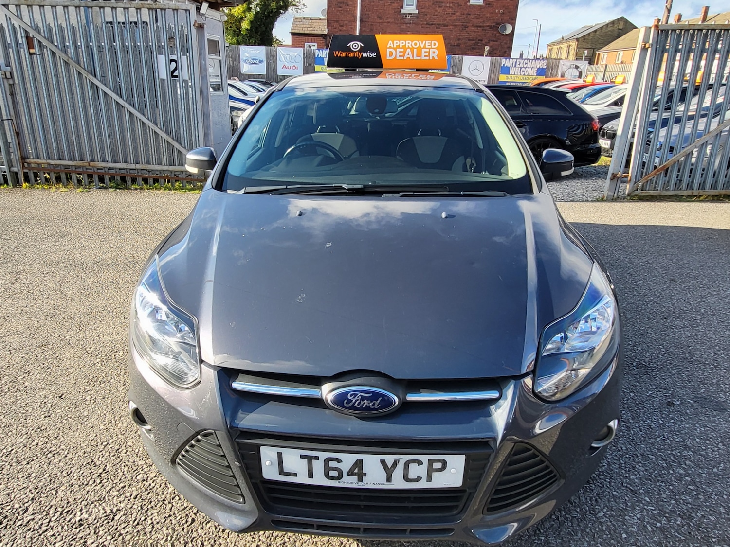 Used Ford Focus 2014 for sale - 76366157: Photo 2