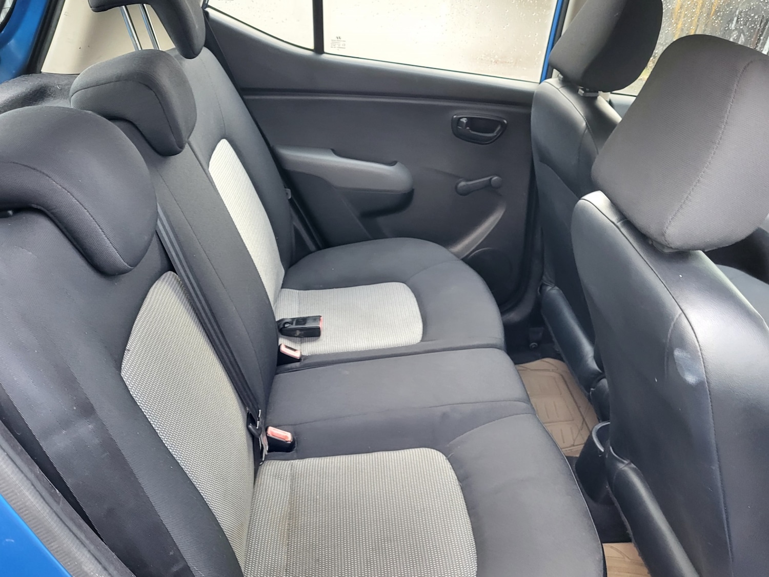 Used Hyundai i10 2010 for sale - 76736103: Photo 16