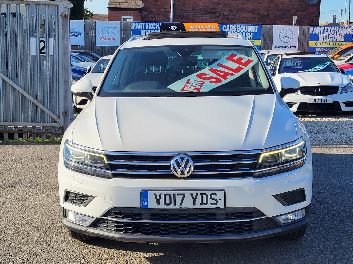 Used Volkswagen Tiguan 2017 for sale - 76263092: Photo 2