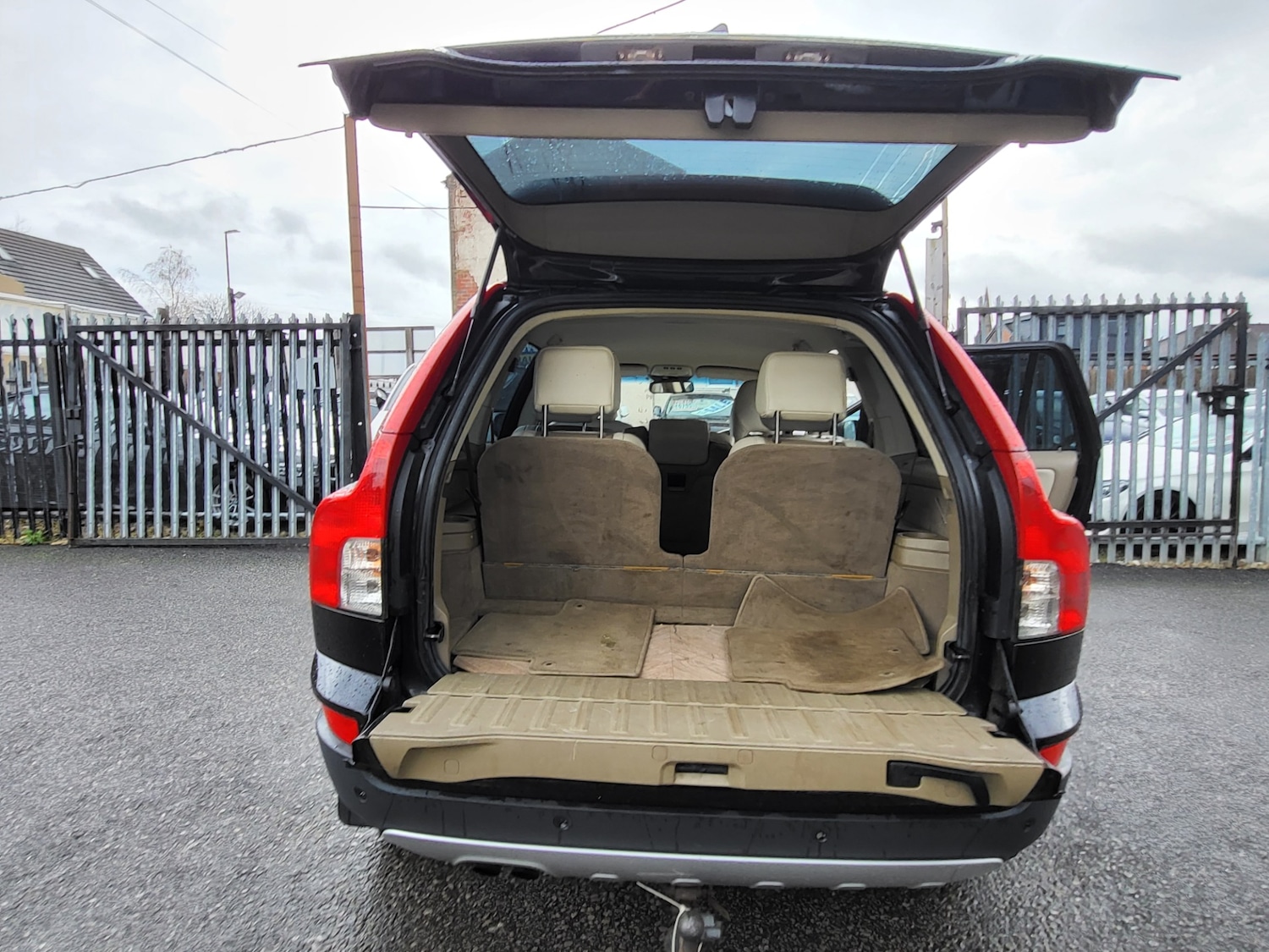 Used Volvo XC90 2010 for sale - 76859391: Photo 10