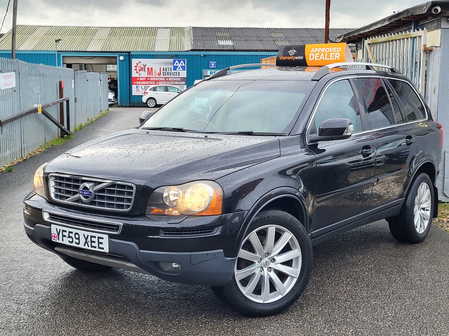 Used Volvo XC90 2010 for sale - 76859391: Photo 3