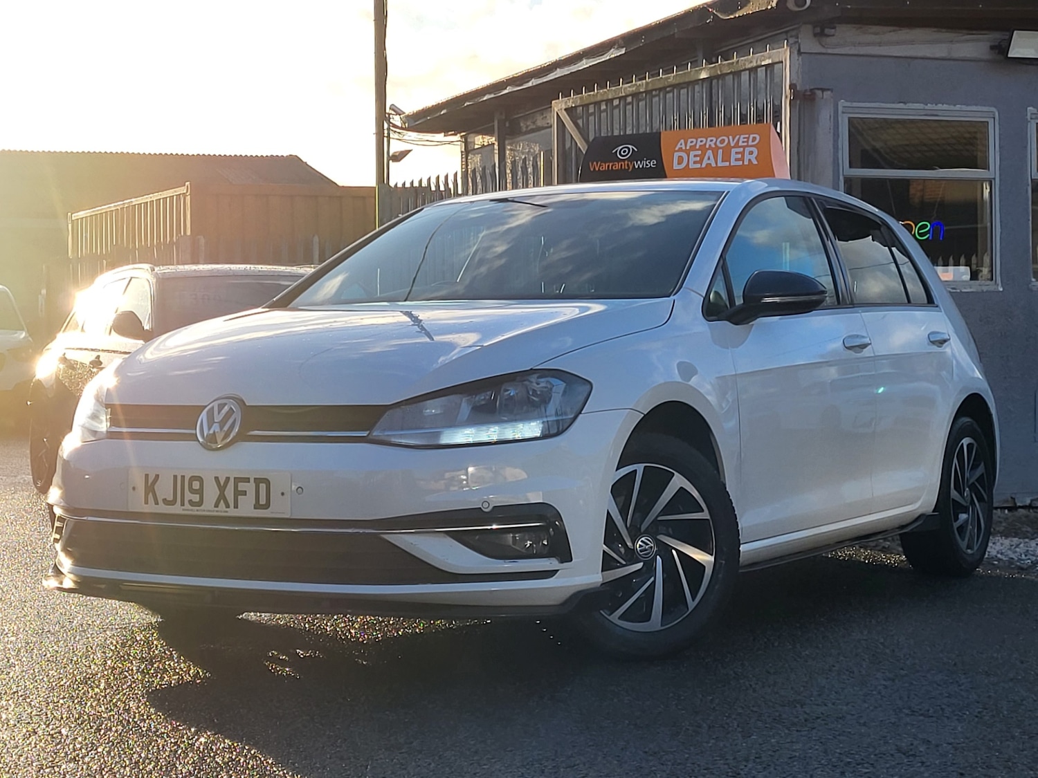 Used Volkswagen Golf 2019 for sale - 76736782: Photo 16