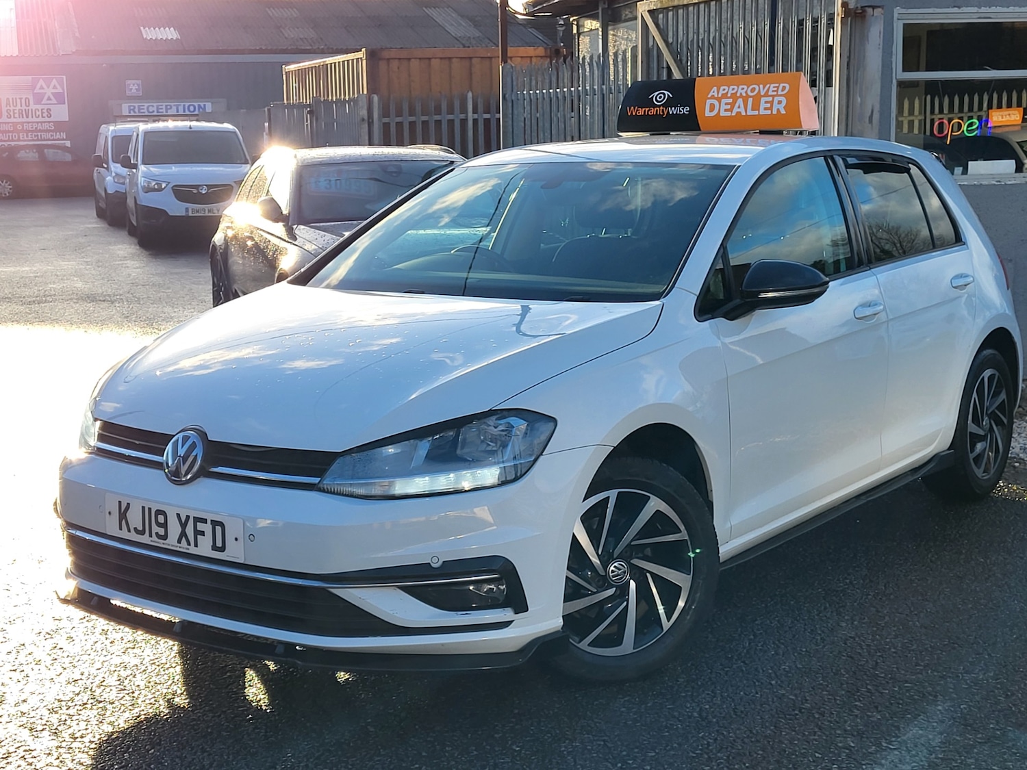 Used Volkswagen Golf 2019 for sale - 76736782: Photo 3