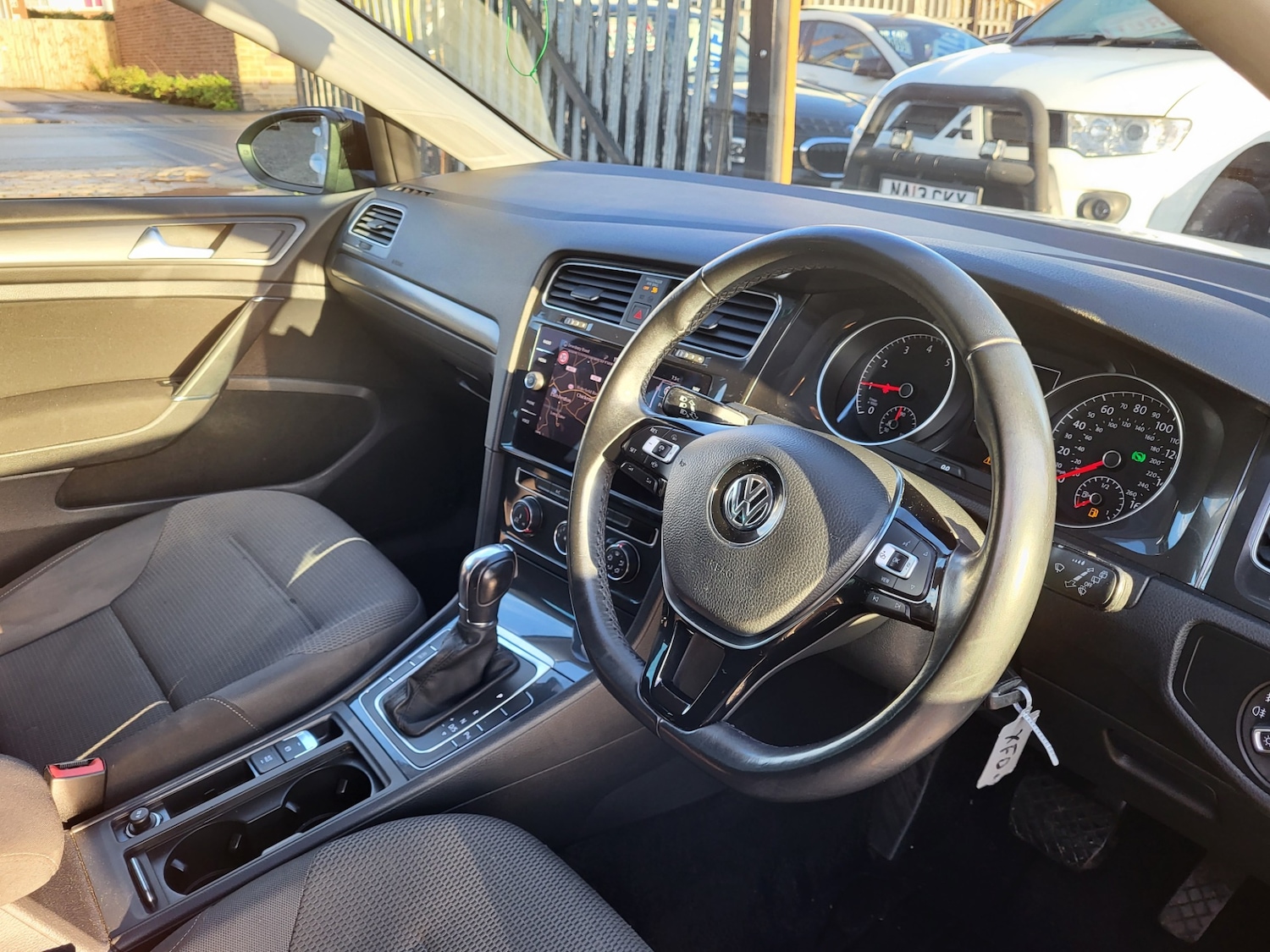 Used Volkswagen Golf 2019 for sale - 76736782: Photo 6