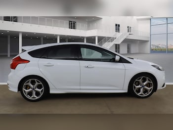 Used Ford Focus 2013 for sale - 76263426: Photo