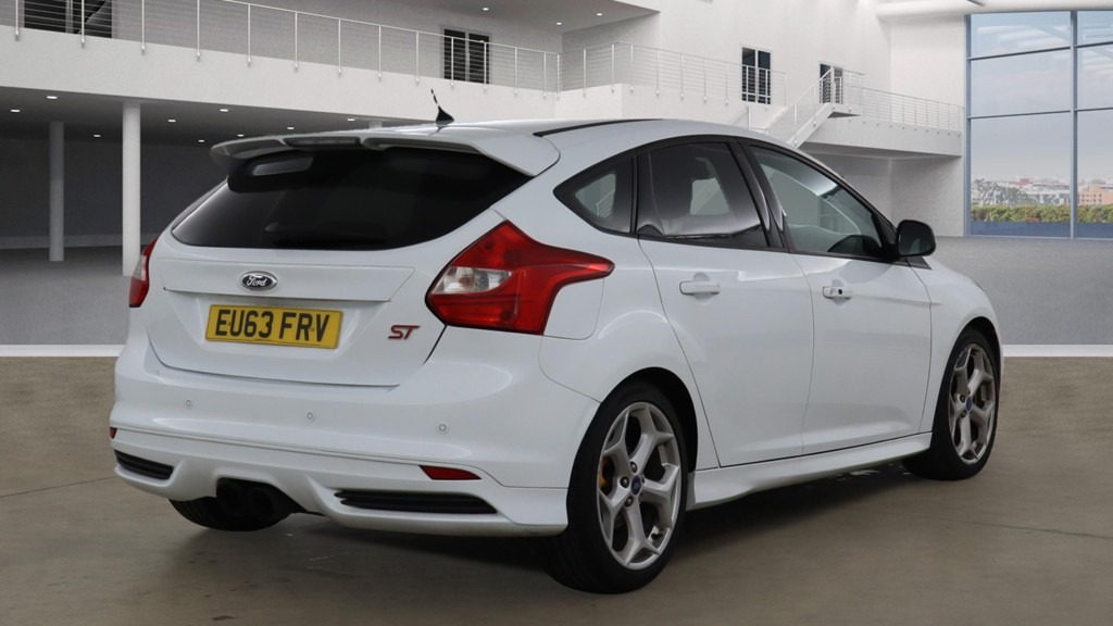 Used Ford Focus 2013 for sale - 76263426: Photo 4