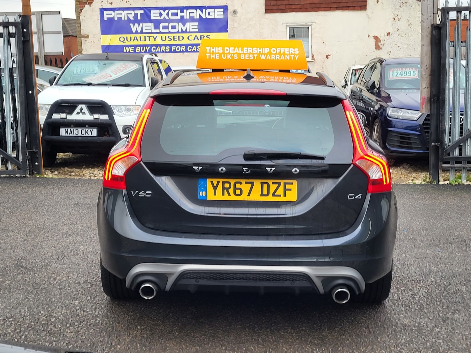 Used Volvo V60 2017 for sale - 76663686: Photo 12