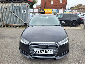 Used Audi A1 2017 for sale - 76263496: Photo 2