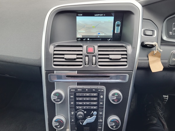 Used Volvo XC60 2015 for sale - 76234252: Photo 7