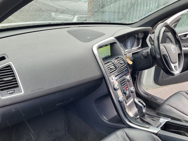 Used Volvo XC60 2015 for sale - 76234252: Photo 8