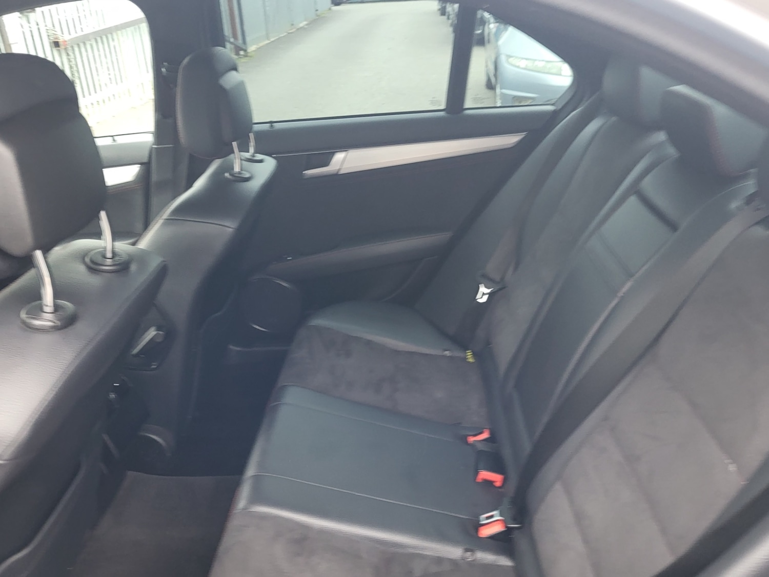 Used Mercedes-Benz C Class 2013 for sale - 76258119: Photo 21