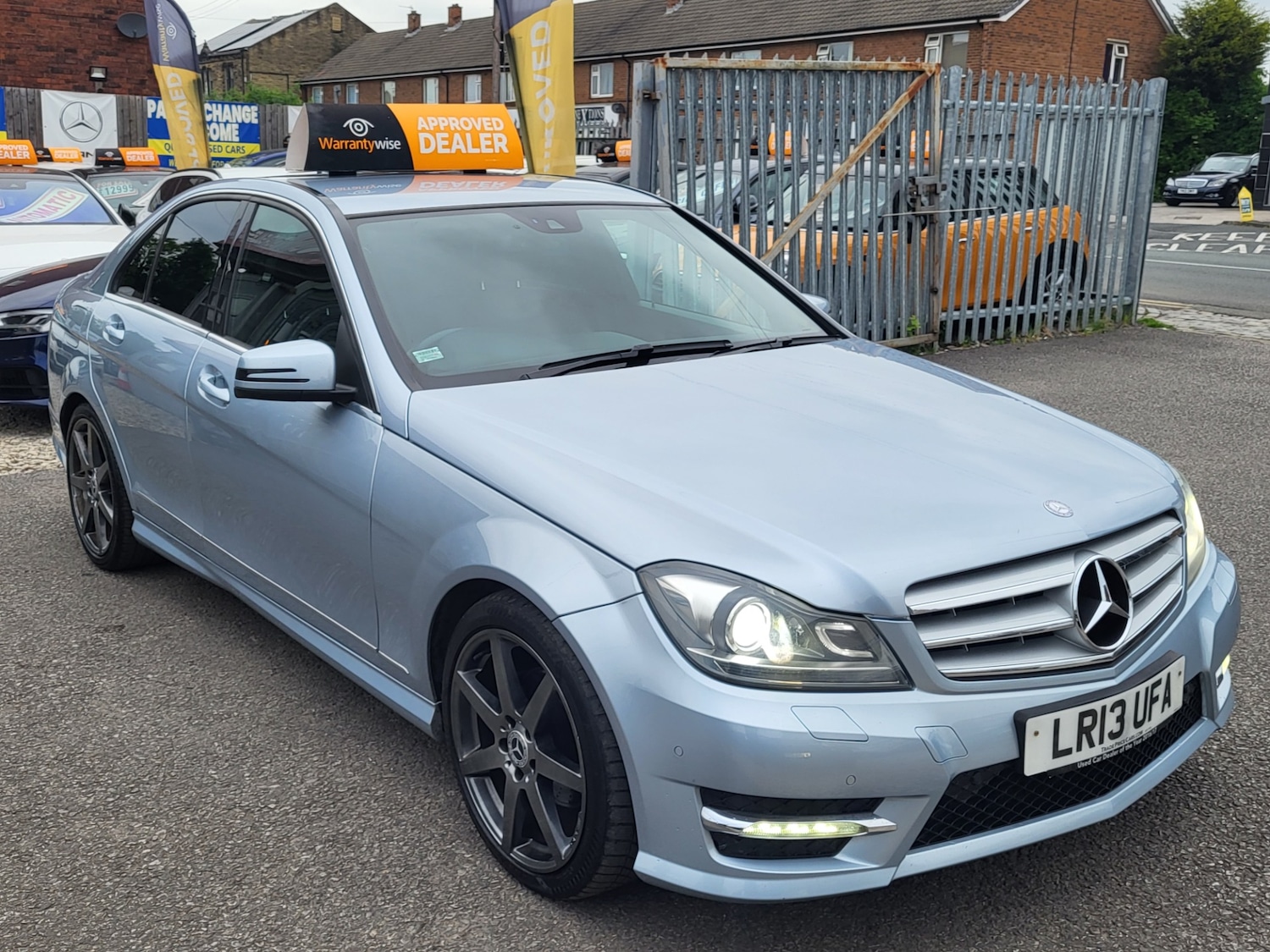 Used Mercedes-Benz C Class 2013 for sale - 76258119: Photo 27