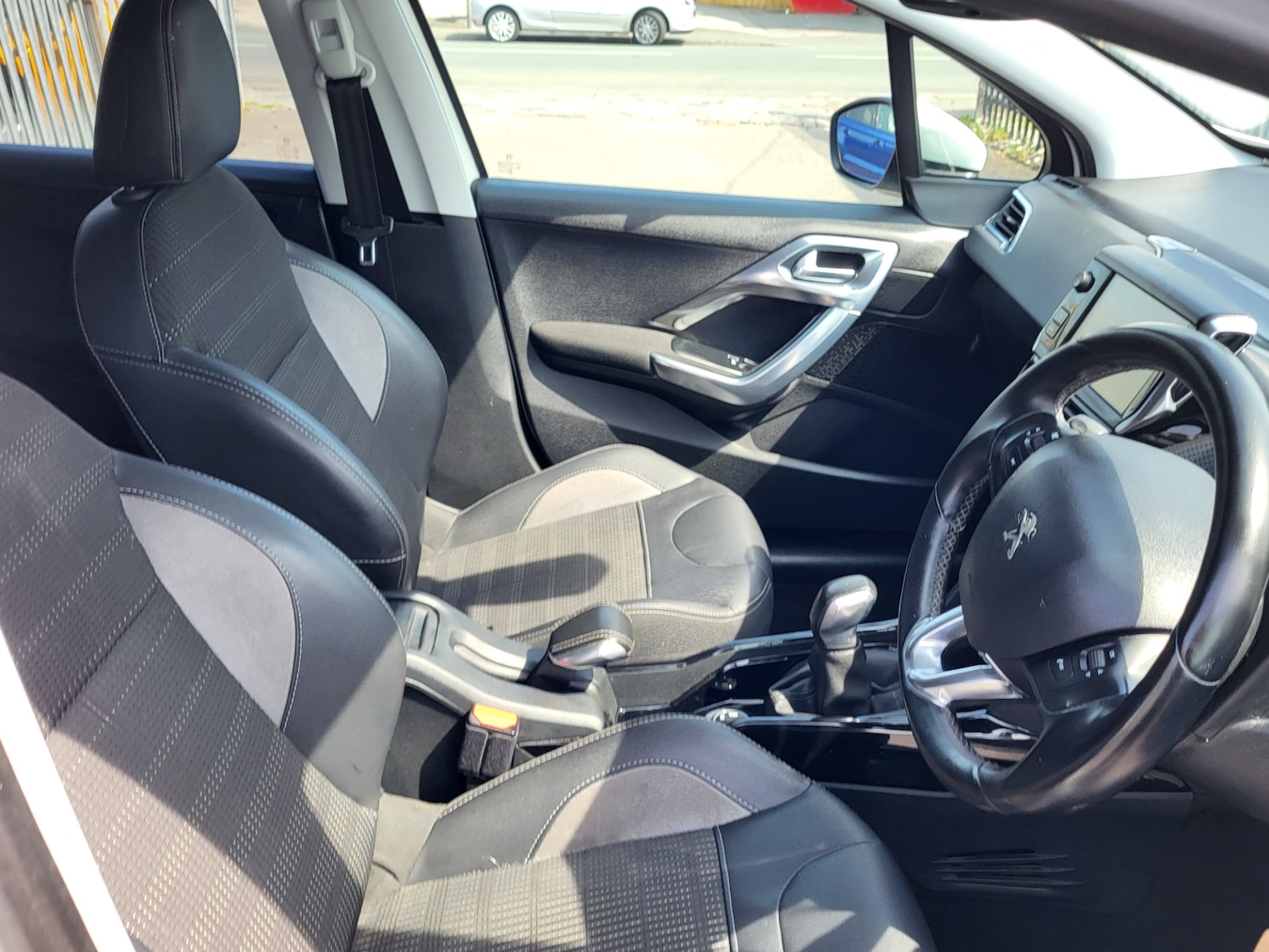 Used Peugeot 2008 2018 for sale - 76258127: Photo 17