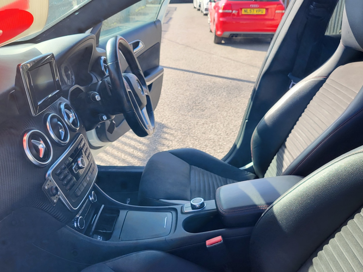 Used Mercedes-Benz A-Class 2013 for sale - 76262932: Photo 19