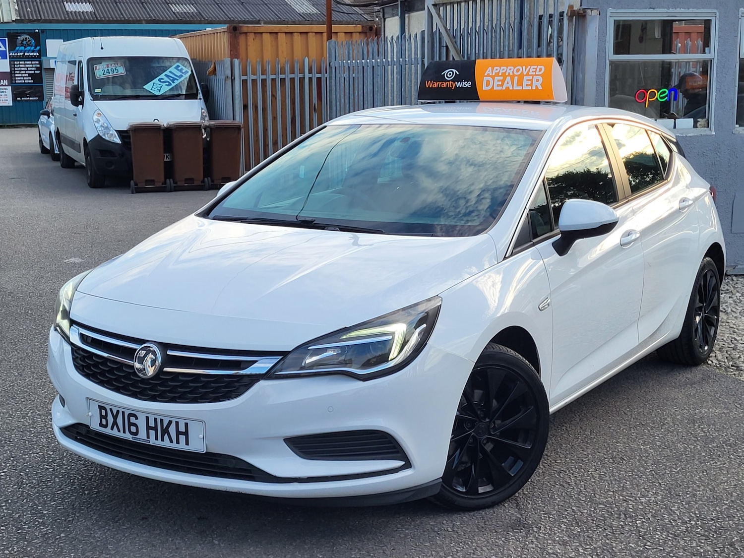 Used Vauxhall Astra 2016 for sale - 76258088: Photo 3