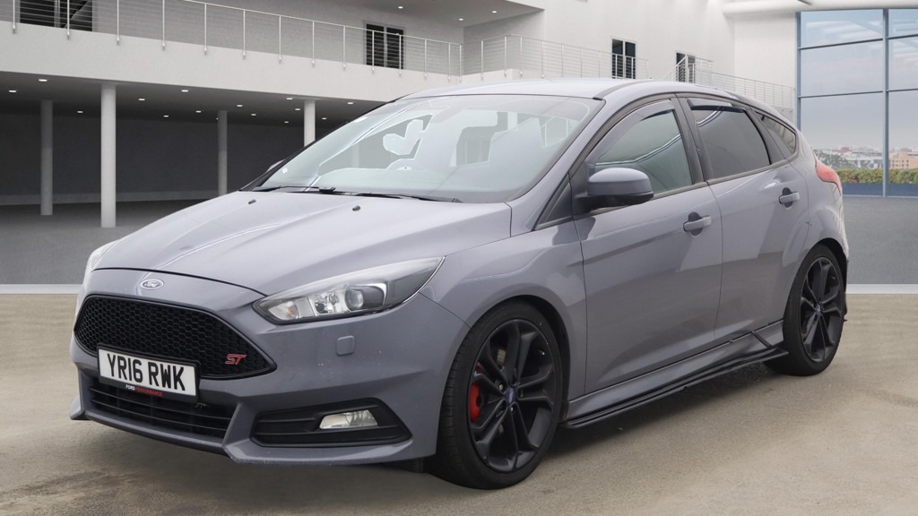 Used Ford Focus 2016 for sale - 76415327: Photo 2