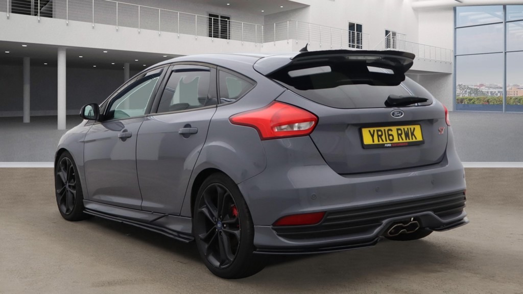 Used Ford Focus 2016 for sale - 76415327: Photo 4