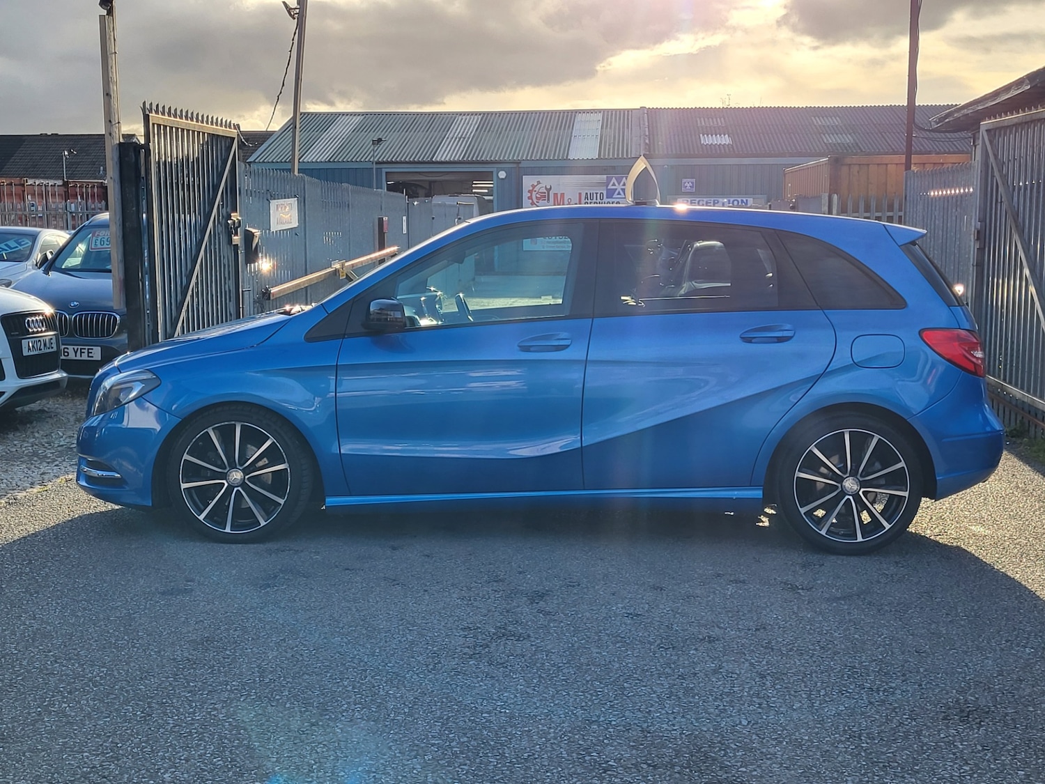 Used Mercedes-Benz B Class 2014 for sale - 76426329: Photo 5