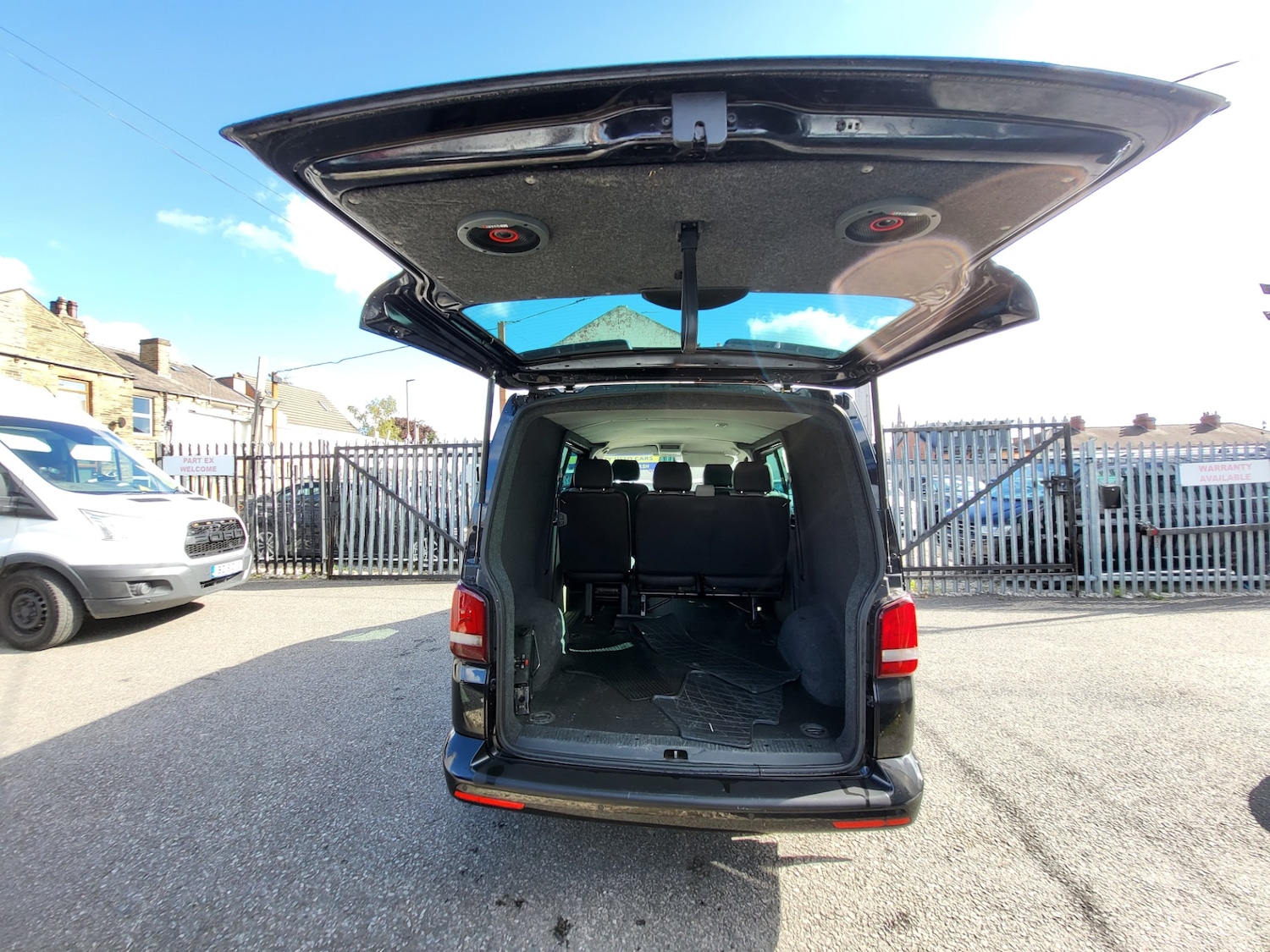 Used Volkswagen Transporter 2014 for sale - 76232823: Photo 11