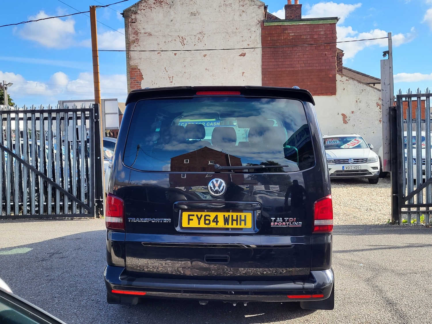 Used Volkswagen Transporter 2014 for sale - 76232823: Photo 12