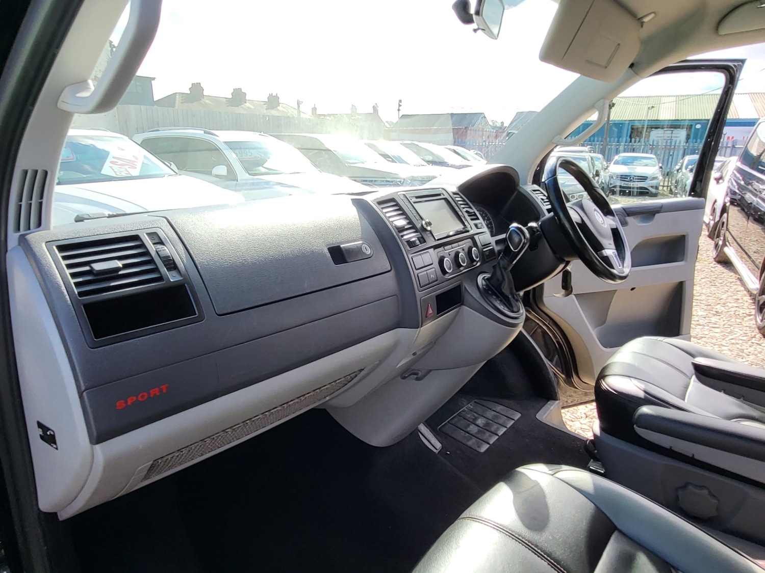 Used Volkswagen Transporter 2014 for sale - 76232823: Photo 8