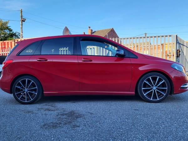 Used Mercedes-Benz B Class 2014 for sale - 76263131: Photo 15