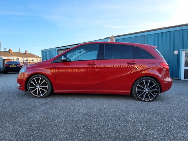 Used Mercedes-Benz B Class 2014 for sale - 76263131: Photo 16