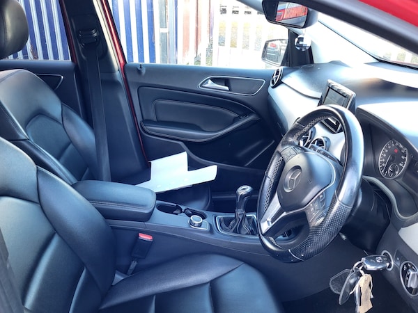 Used Mercedes-Benz B Class 2014 for sale - 76263131: Photo 17