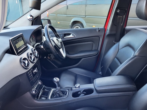 Used Mercedes-Benz B Class 2014 for sale - 76263131: Photo 18
