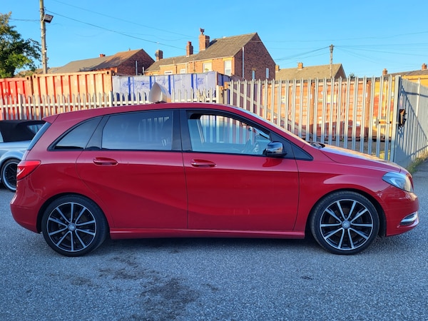 Used Mercedes-Benz B Class 2014 for sale - 76263131: Photo 4