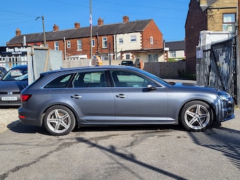 Used Audi A4 2017 for sale - 76263047: Photo