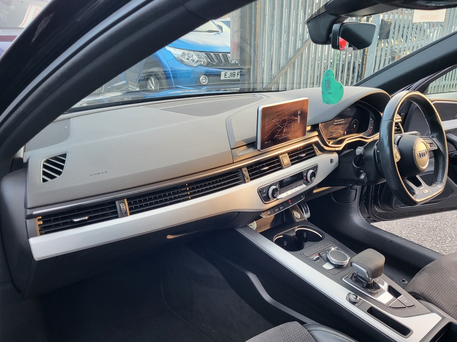 Used Audi A4 2018 for sale - 76365224: Photo 8