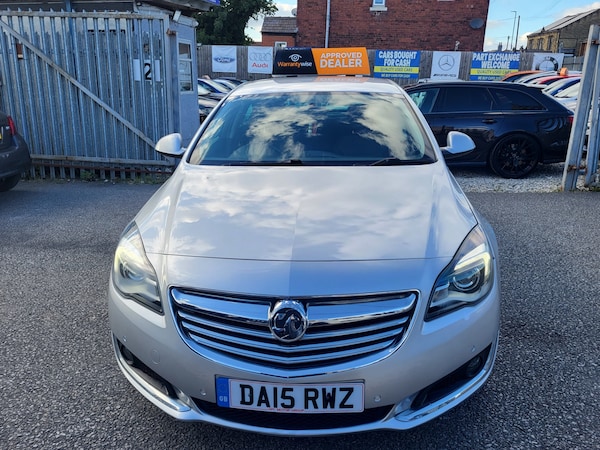 Used Vauxhall Insignia 2015 for sale - 76232885: Photo 2