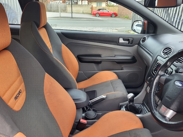 Used Ford Focus 2010 for sale - 76258011: Photo 16