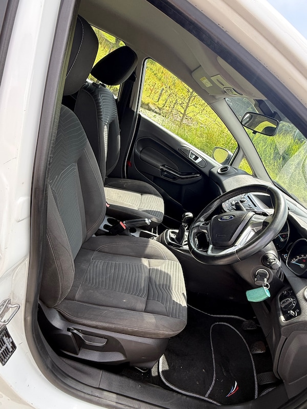Used Ford Fiesta 2014 for sale - 74882881: Photo 4