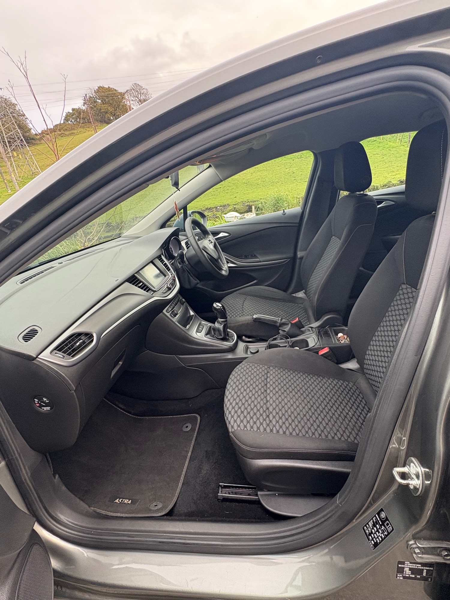 Used Vauxhall Astra 2017 for sale - 76384250: Photo 8