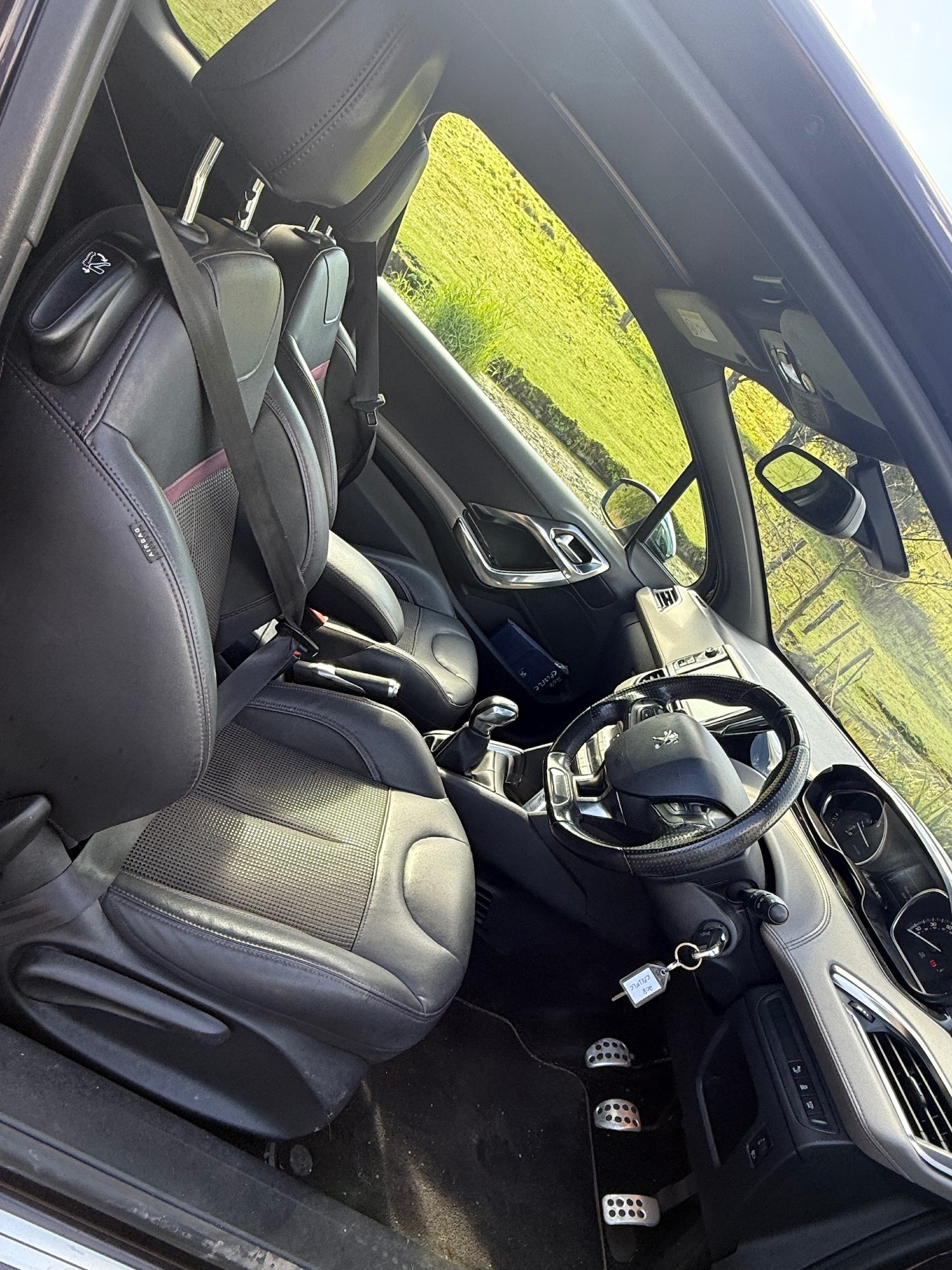 Used Peugeot 208 2013 for sale - 75820918: Photo 5