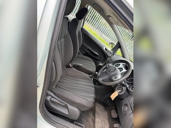 Used Vauxhall Corsa 2010 for sale - 75193227: Photo