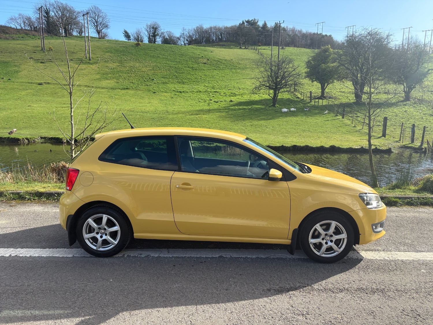 Used Volkswagen Polo 2010 for sale - 77702653: Photo 2