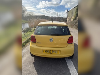 Used Volkswagen Polo 2010 for sale - 77702653: Photo
