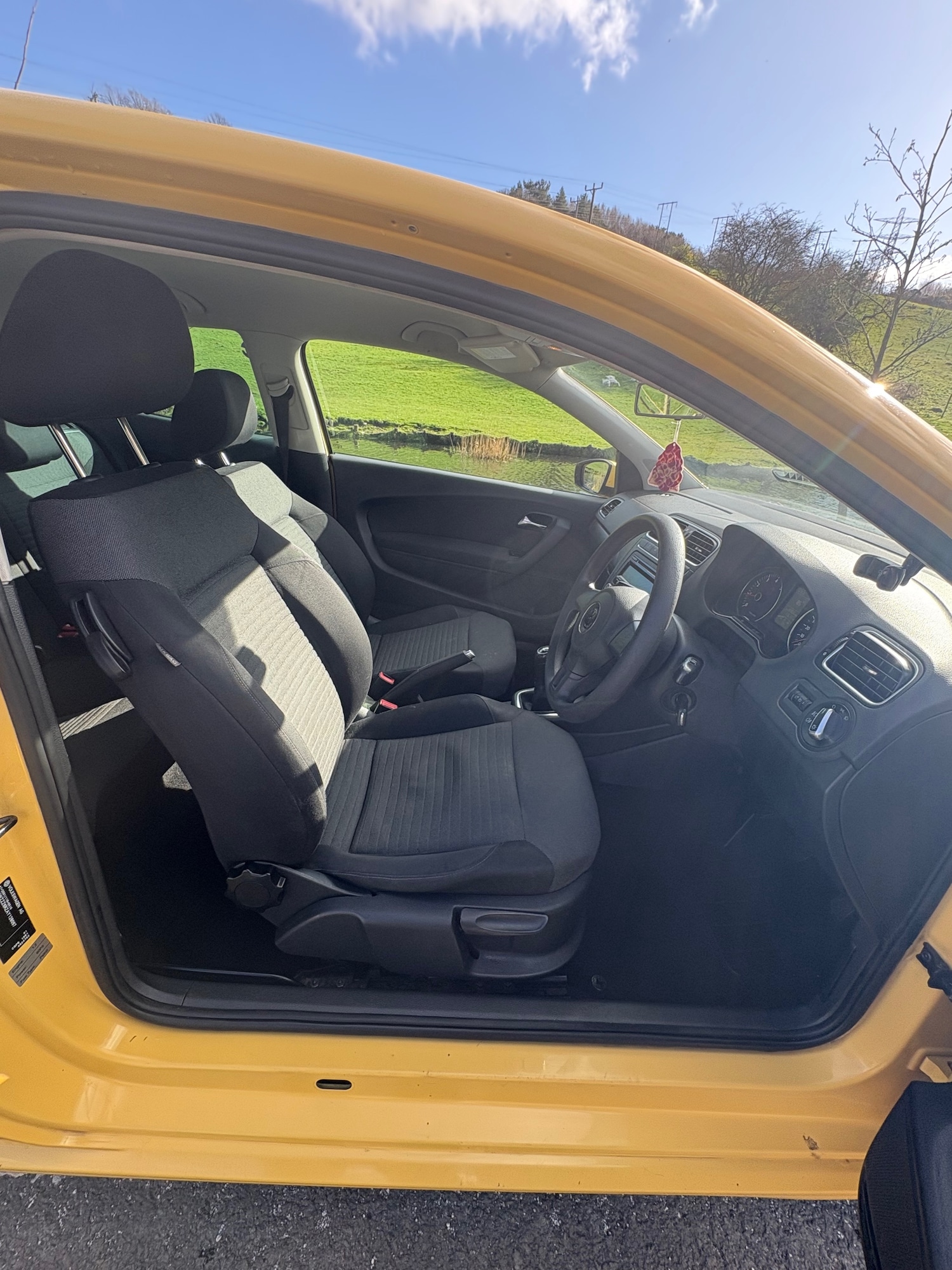 Used Volkswagen Polo 2010 for sale - 77702653: Photo 5