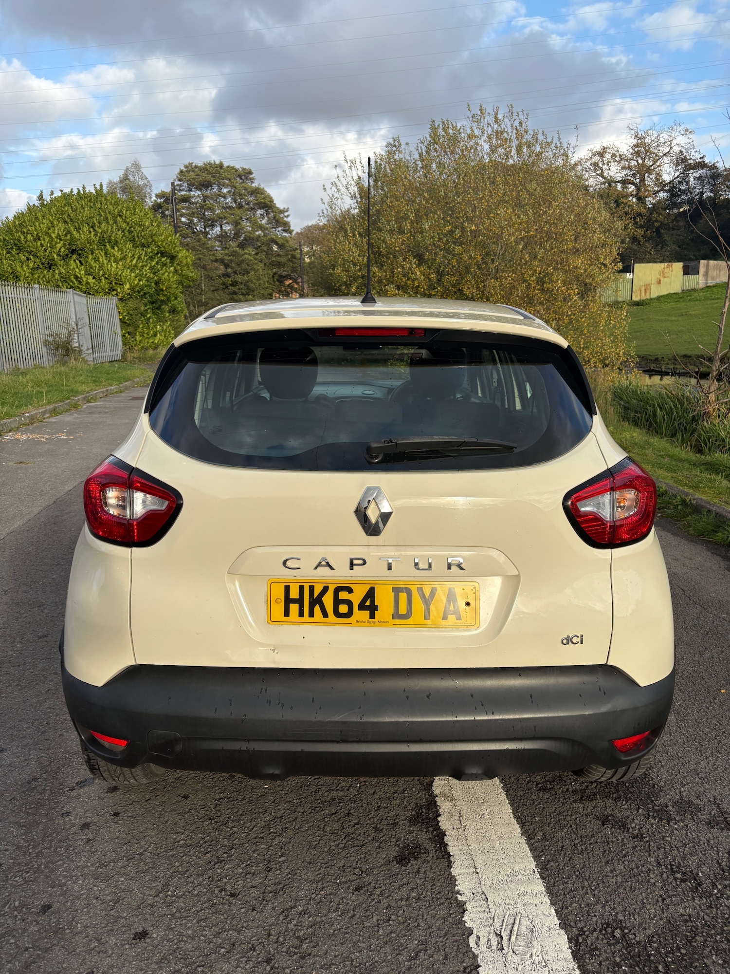 Used Renault Captur 2014 for sale - 76402879: Photo 4