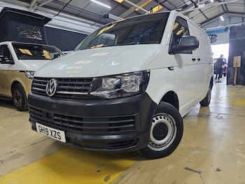 Used Volkswagen Transporter 2019 for sale - 79070174: Photo
