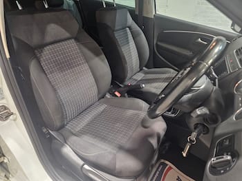 Used Volkswagen Polo 2016 for sale - 79711185: Photo