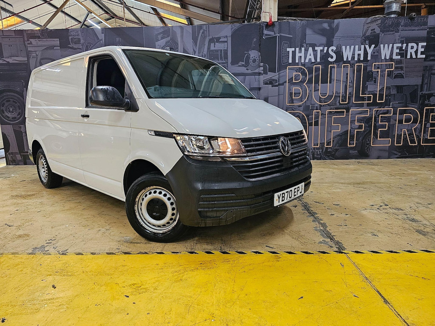 Used Volkswagen Transporter 2021 for sale - 76659404: Photo 2