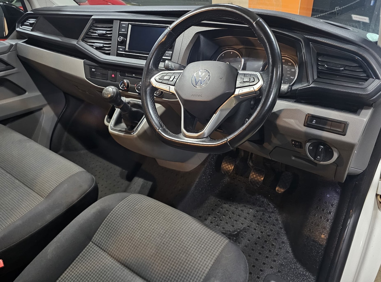 Used Volkswagen Transporter 2021 for sale - 77137385: Photo 22