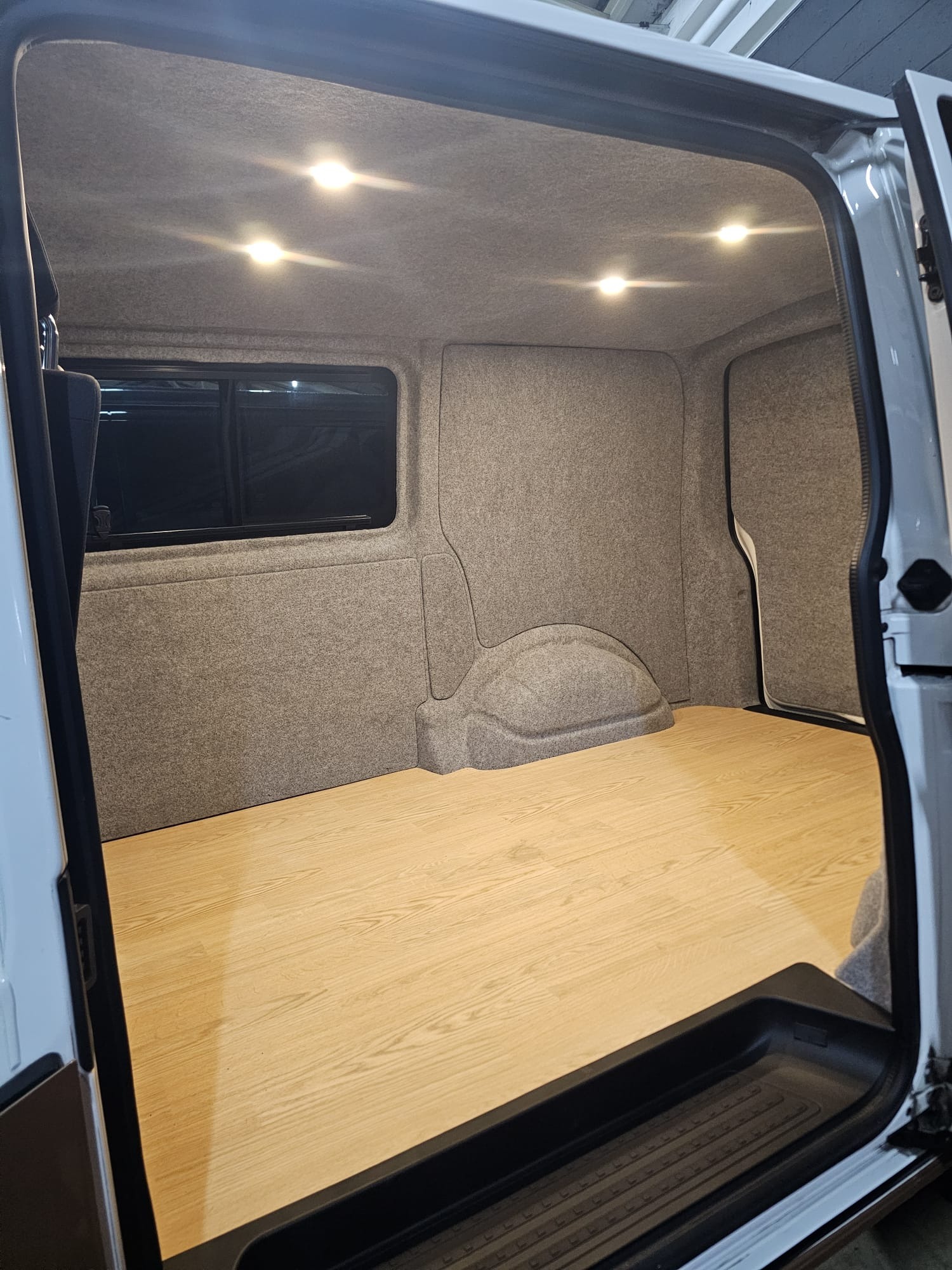 Used Volkswagen Transporter 2021 for sale - 77137385: Photo 25